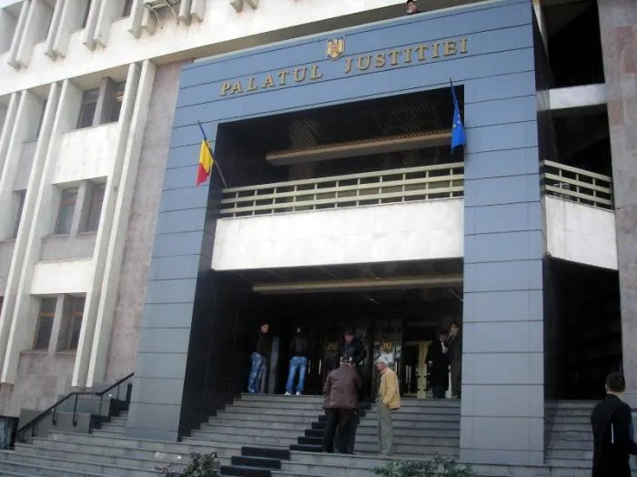 Şoferul fără permis care a rănit un om şi a fugit, eliberat sub control judiciar