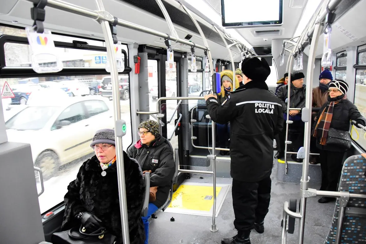 Turcii vor să vândă 20 de minibuze Primăriei Galaţi