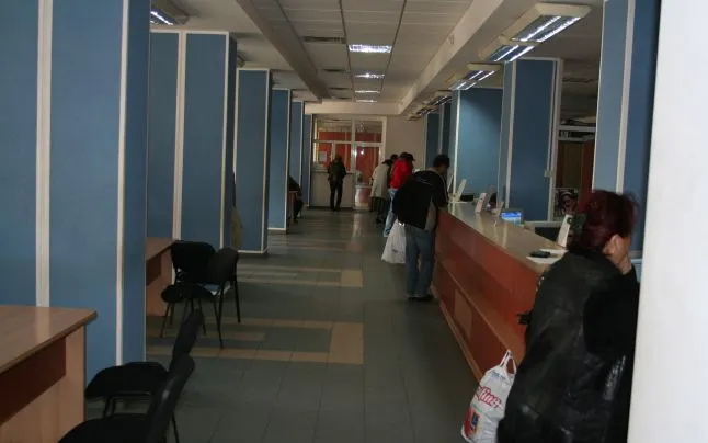 De mâine noi ghișee stau la dispoziția cetățenilor