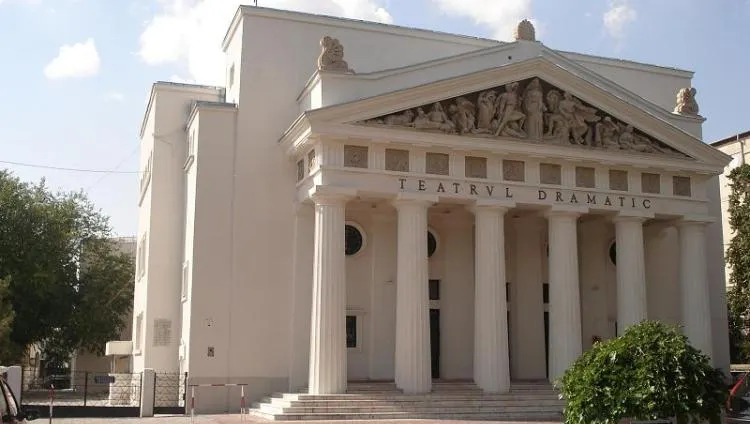 Echipa Teatrului Dramatic donează sânge de Ziua Mondială a Teatrului