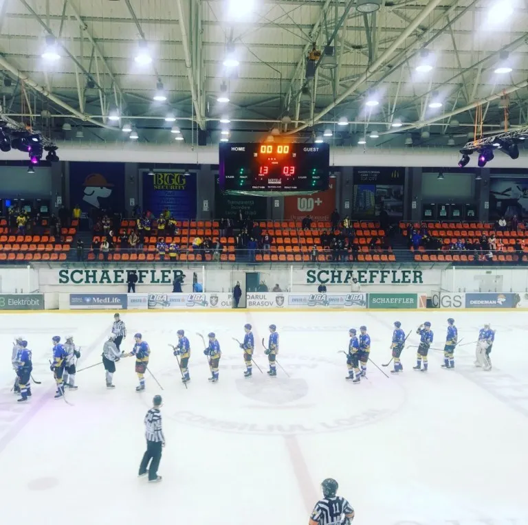 Hocheiștii de la CSM Galați s-au calificat în finala campionatului