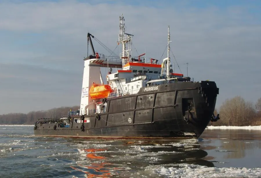 Spărgătorul de gheaţă Perseus va fi modernizat la Damen Mangalia
