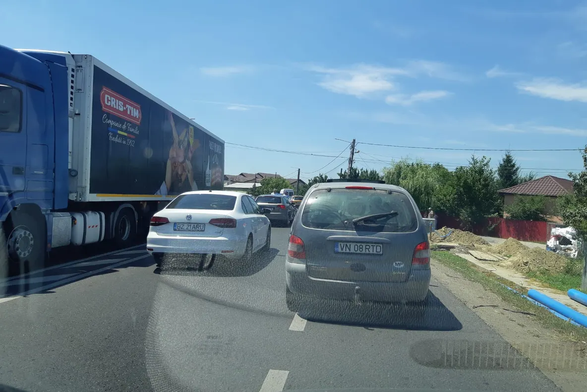 Şi-a pierdut viaţa pe DN 24D, după ce a pierdut controlul maşinii