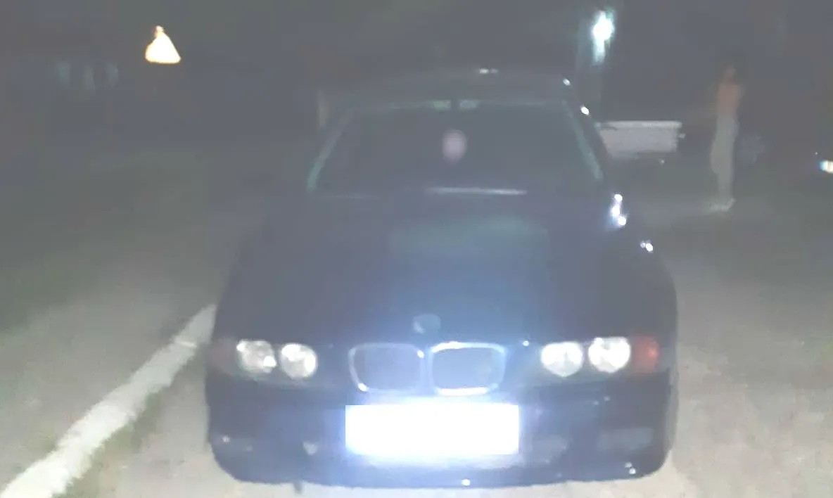 O şoferiţă beţivă şi cu permisul suspendat a fost depistată la volan