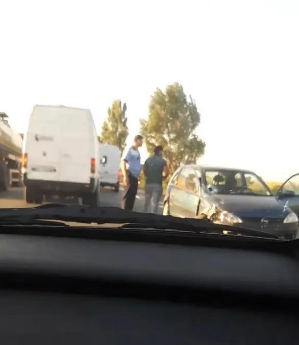 A lovit cu maşina o femeie şi a fugit de la locul accidentului