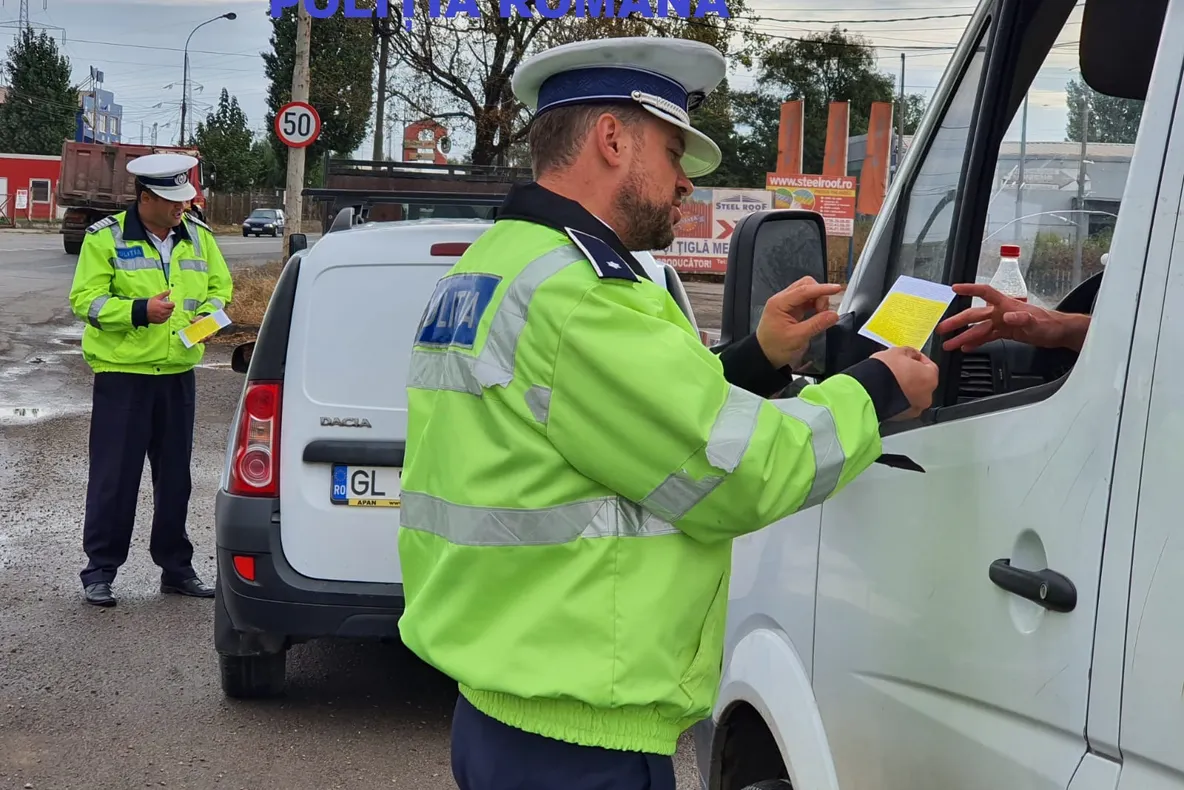 Şoferii gălăţeni, informaţi în trafic despre modificările legislaţiei rutiere
