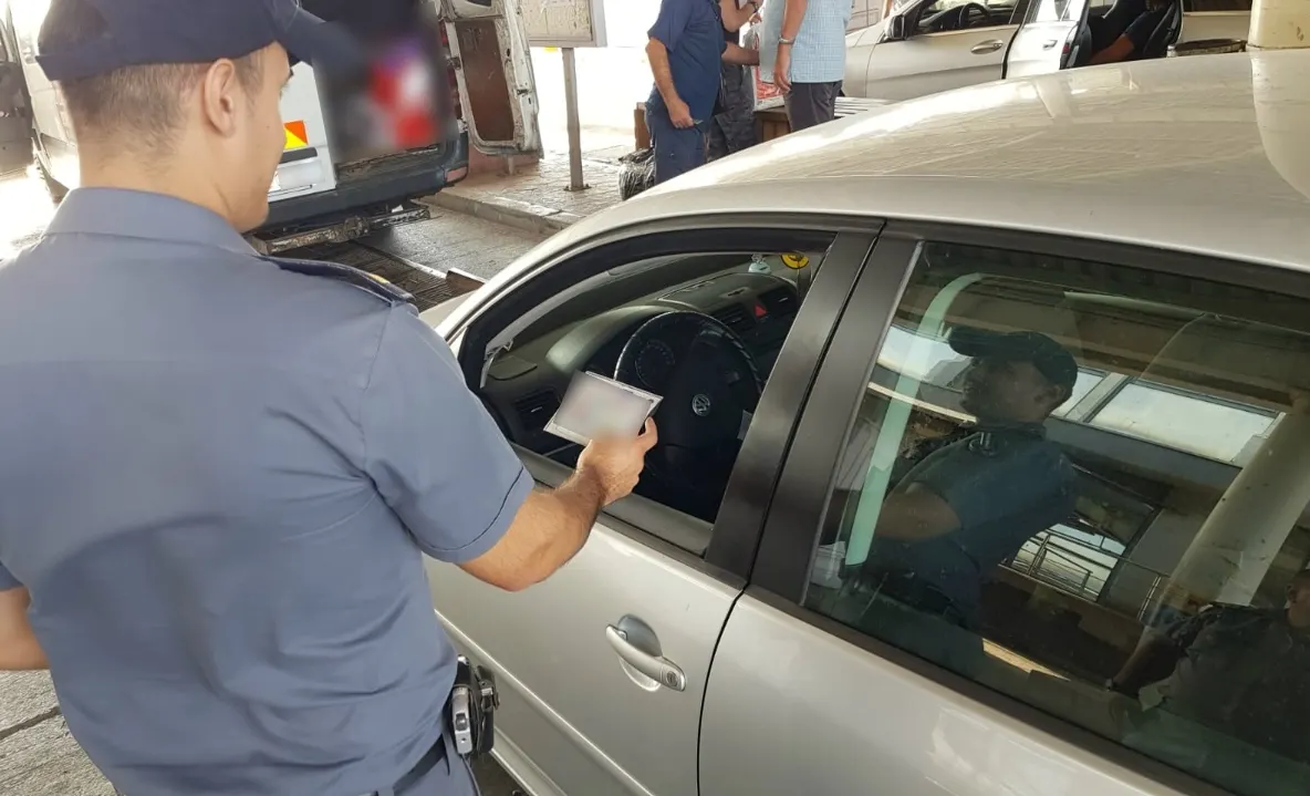Permis bulgăresc fals, depistat la frontiera gălăţeană