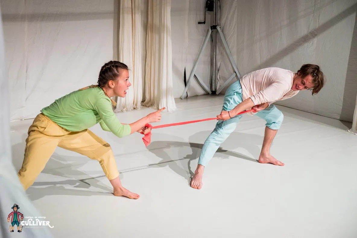 Cei mai mici spectatori, aşteptaţi mâine la Teatrul de Păpuşi "Gulliver"