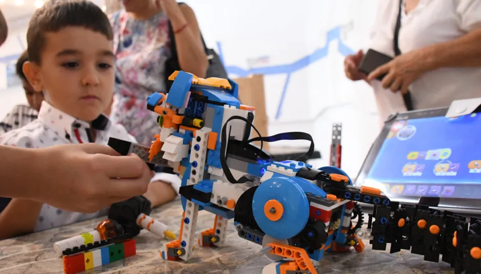 ROBOGAL 2019 - o nouă expozitie de robotică la Complexul Muzeal de Ştiinţele Naturii
