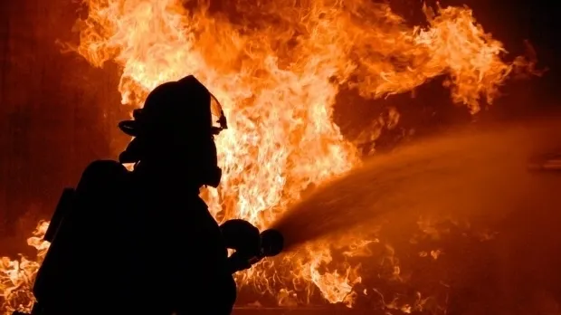 A luat foc de la instalația de brad