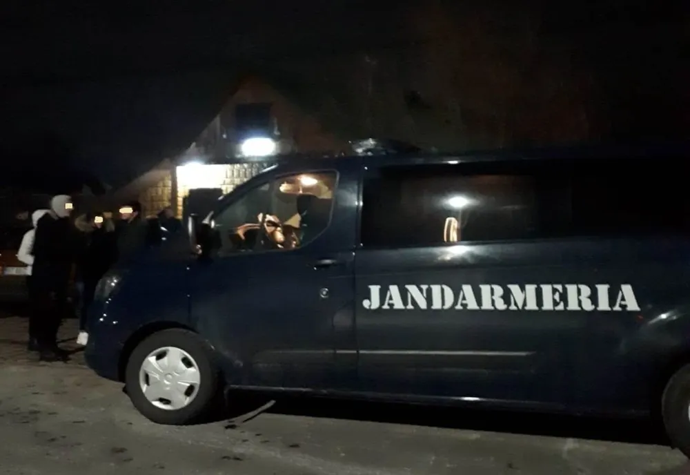 Scandalagiu din Galați a fugit dintr-un centru de carantină și i-a înjurat pe medici