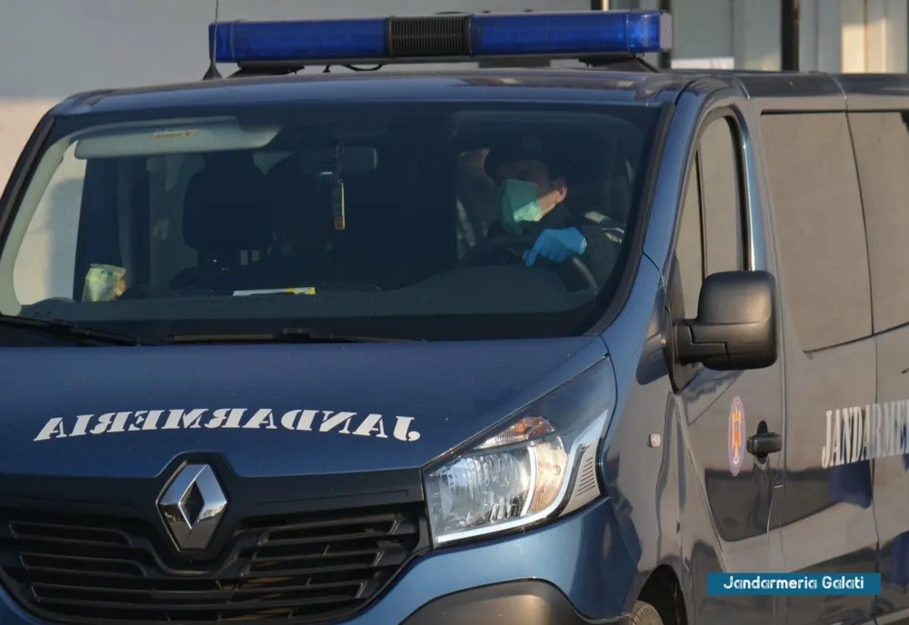 Barmanul și administratorul unei terase din Galați atacați cu un topor
