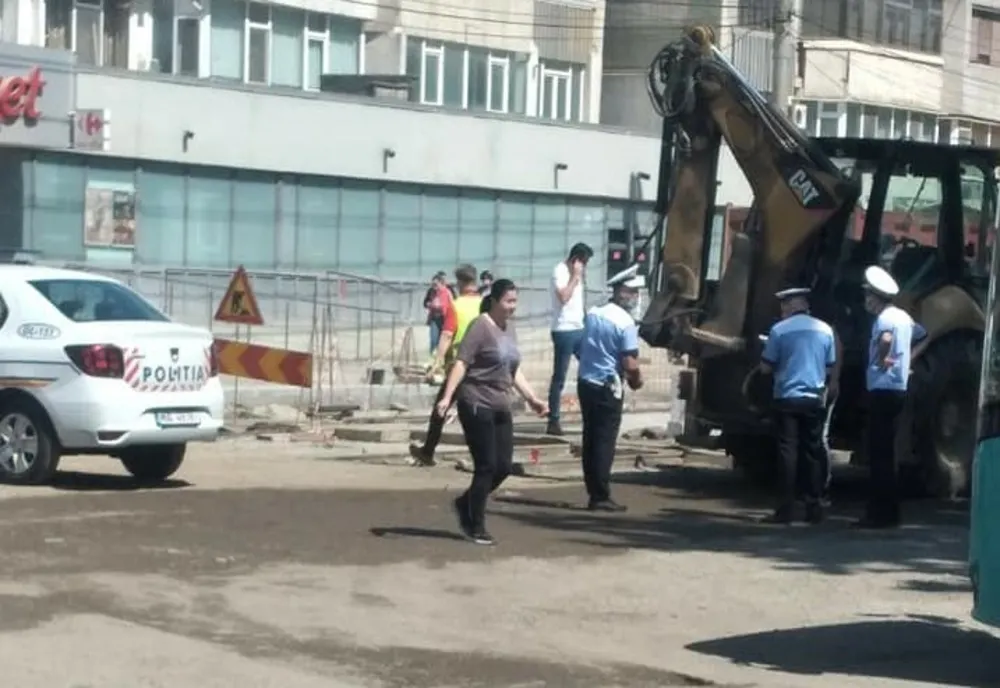 Accidentată de un buldoexcavator