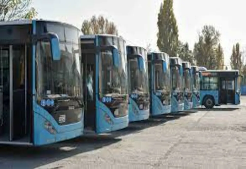 De marți se reiau cele trei trasee dedicate transportului elevilor