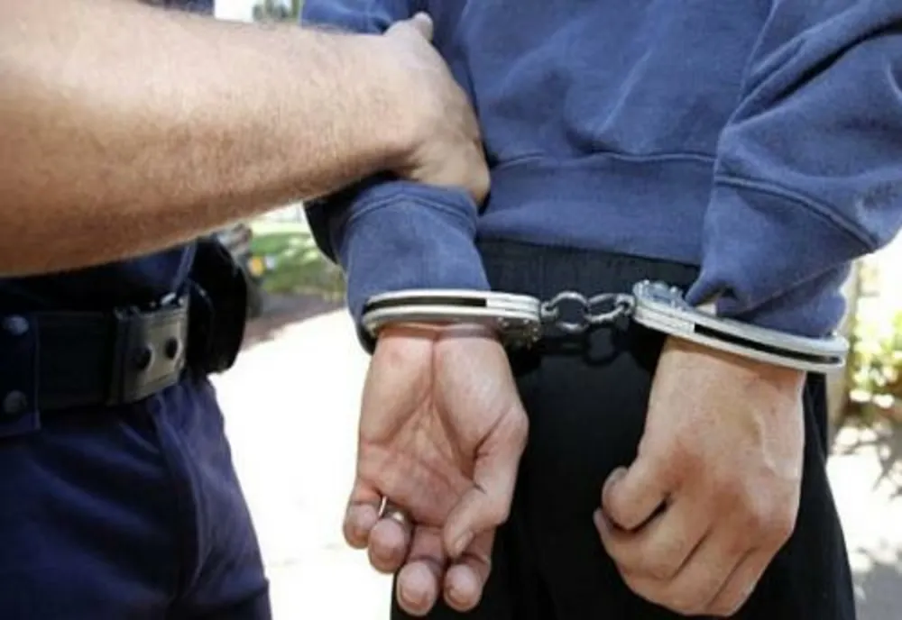 Tânăr de 21 de ani din Galați reținut de polițiști pentru că a comis mai multe furturi în Republica Cehă