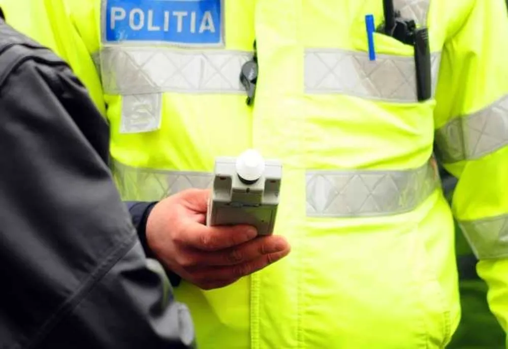 Bărbat de 27 de ani depistat băut la volan