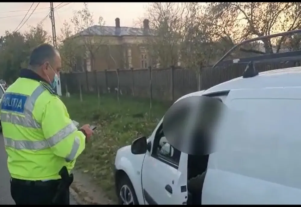 308 sancțiuni contravenționale și 50 de permise de conducere reținute de polițiști