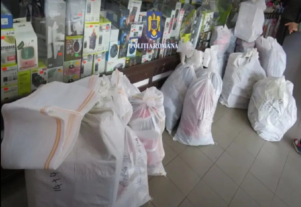 Video: Cercetați pentru punerea în circulație a unui produs purtând o marcă identică sau similară
