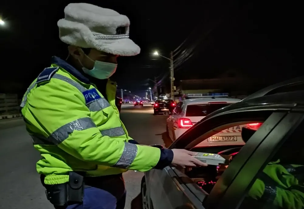 Tânăr de 24 de ani depistat la volan cu o alcoolemie de 1,06 mg/l alcool pur în aerul expirat