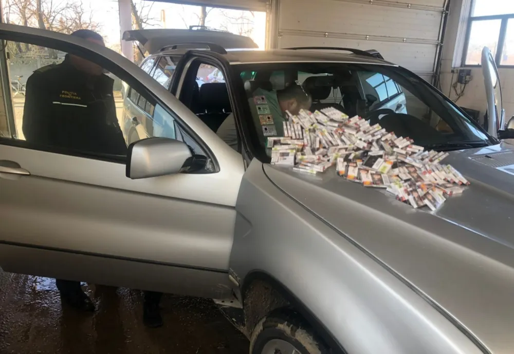 Video: Țigări ascunse în locașuri special amenajate in autoturism