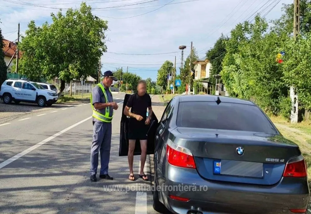 I-a încredințat autoturismul prietenului său și s-au ales amândoi cu lucrări penale