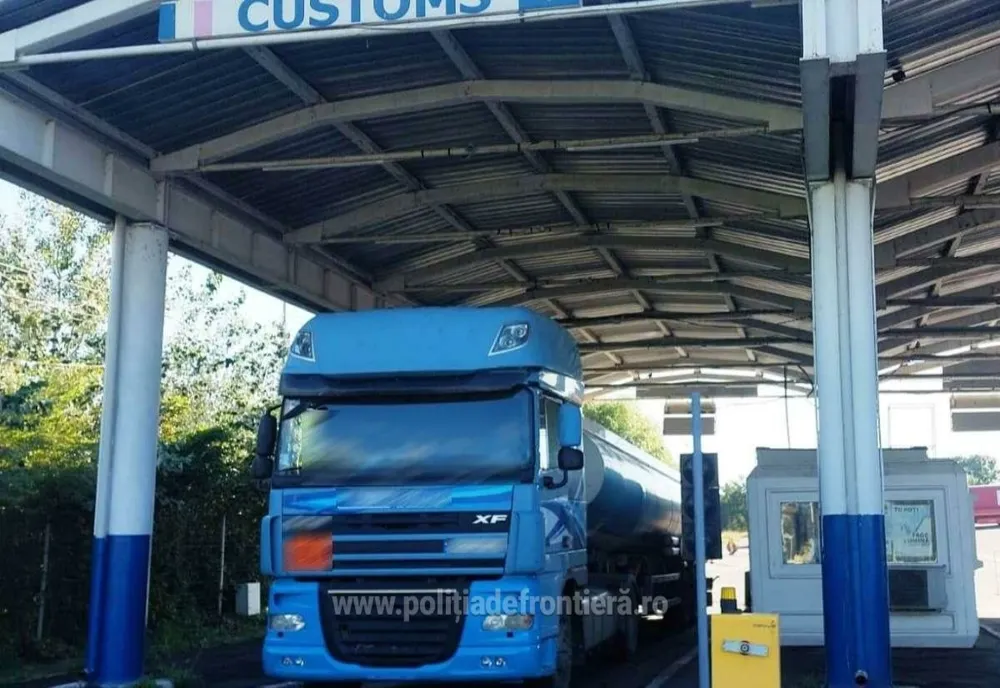 Ucrainean care conducea un ansamblu rutier format dintr-un cap tractor şi o semiremorcă, depistat la frontieră că nu avea permis corespunzător