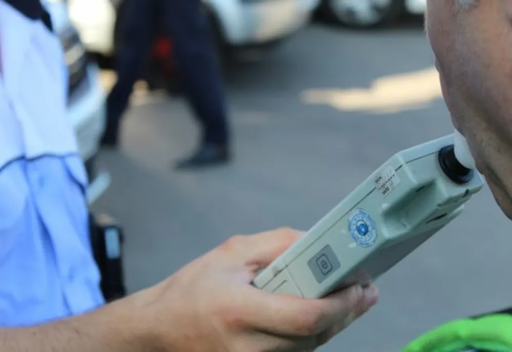 Oprit de polițiști pe strada Ștefan Petică, un gălățean a prezentat la testarea alcoolscop o valoare de 0,80 mg/l alcool pur în aerul expirat