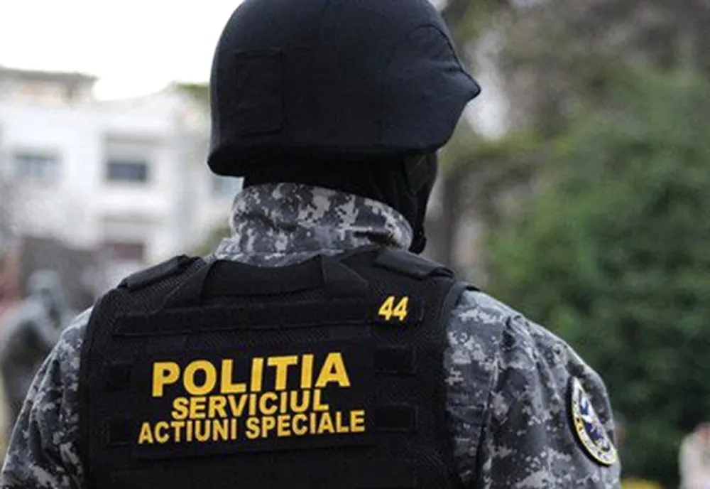 Un gălățean beat a sunat la 112 și a amenințat că se sinucide cu o armă de foc