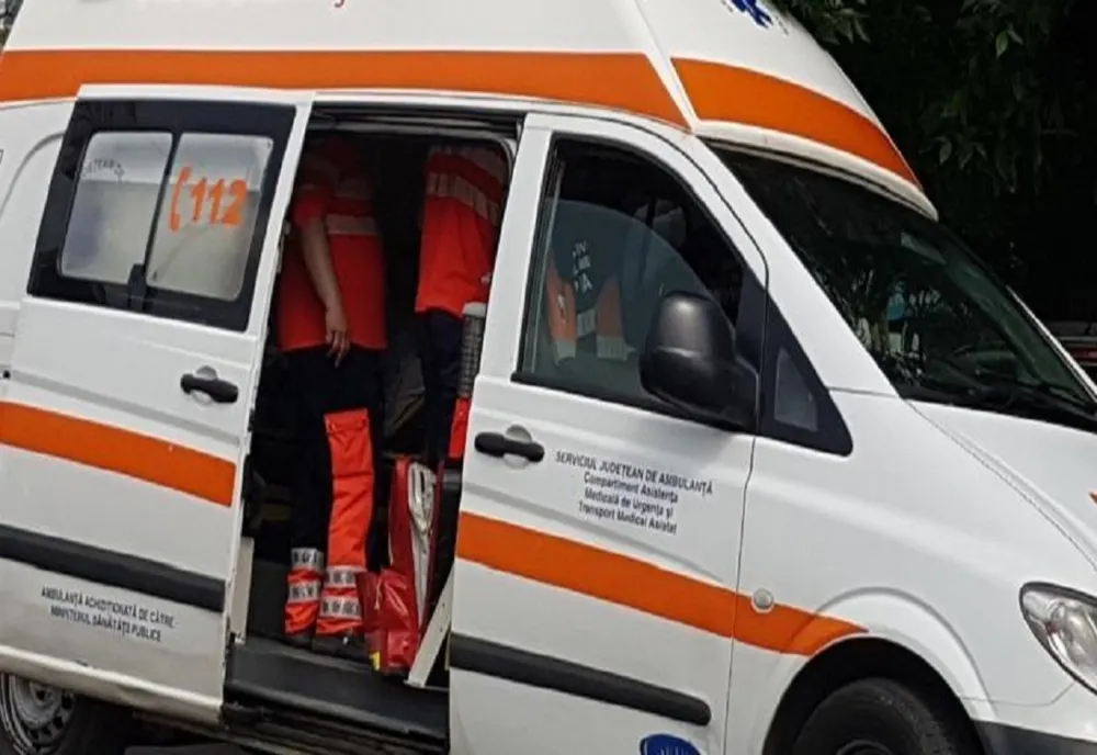 Pieton accidentat în  timp ce traversa strada pe marcajul pietonal
