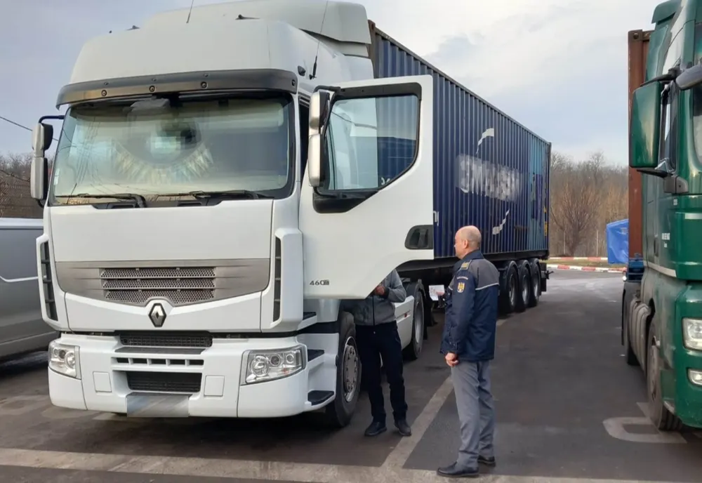 Poliţiştii de frontieră de la Frontiera Oancea au identificat un șofer profesionist, care conducea un automarfar, deși era în stare de ebrietate