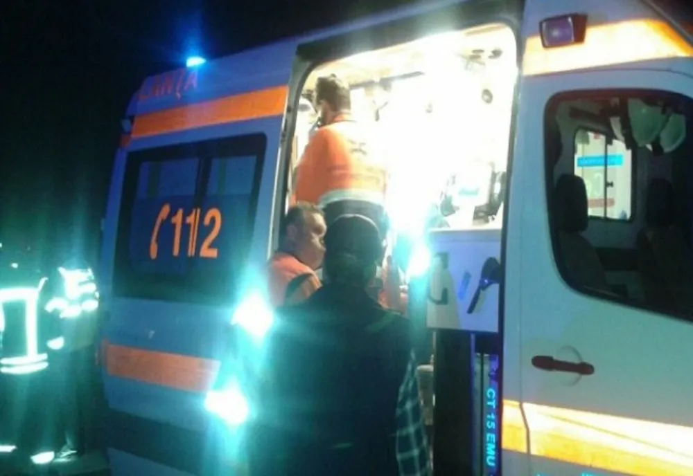 Pieton accidentat mortal de o ambulanță aflată în misiune
