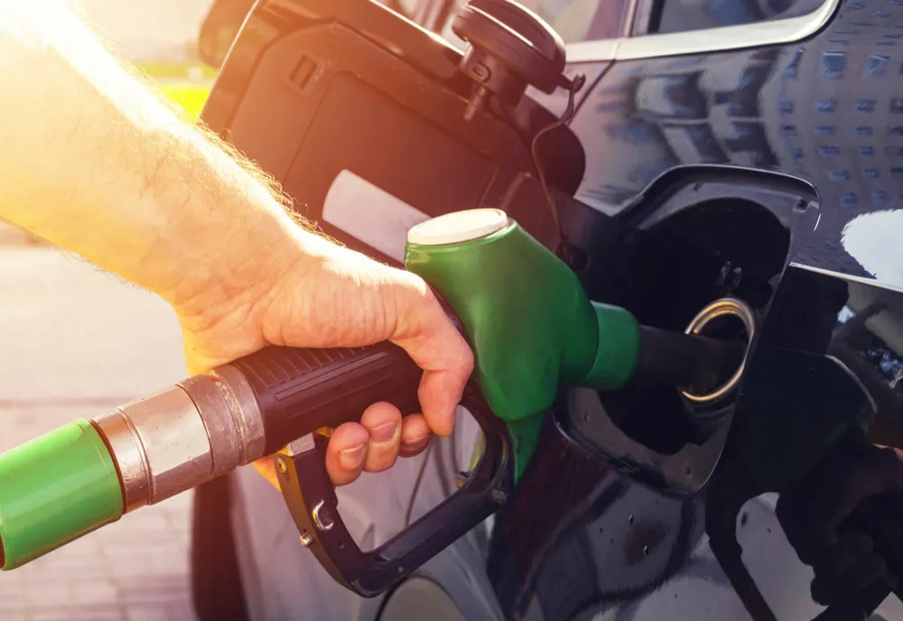 SCĂDERI DE PREȚ LA CARBURANȚI DUPĂ SCUMPIRILE ÎN LANȚ DE LA ÎNCEPUTUL ANULUI