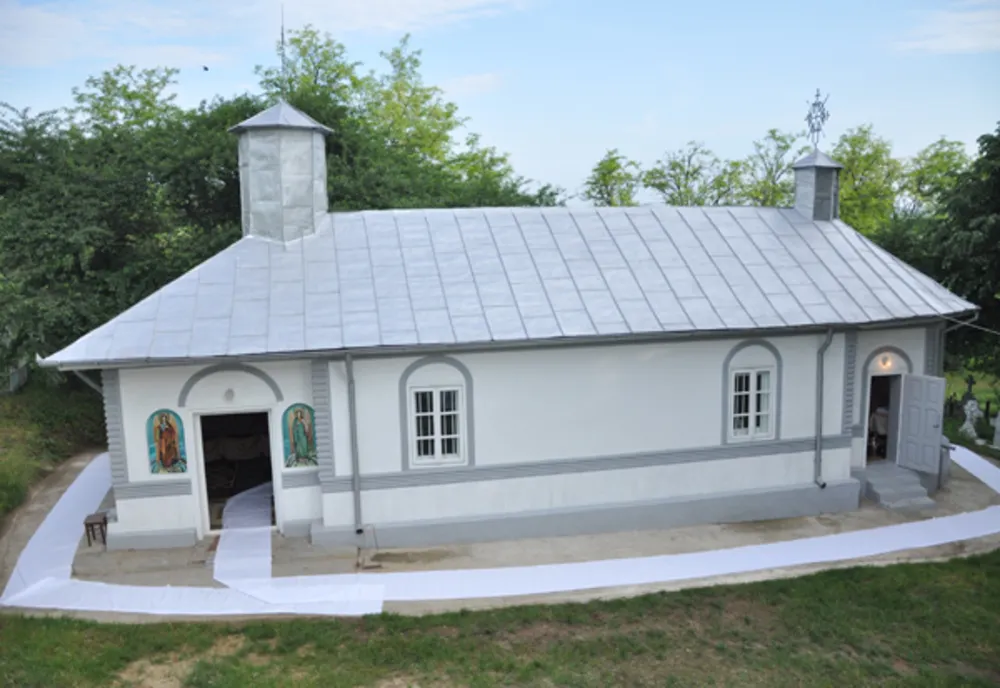 Reținut pentru 24 de ore după ce a intrat prin efracție în Biserica din satul Comănești, comuna Cavadinești, județul Galați