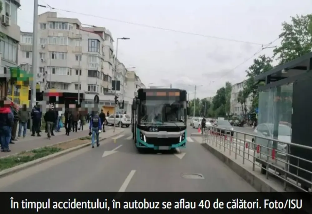 Trei femei spulberate de autobuz pe trecerea de pietoni, în Galați