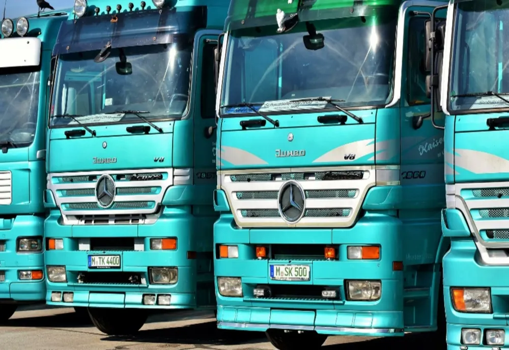 Șoferii români de TIR pot da examenul de profesionist în limba română, în Germania