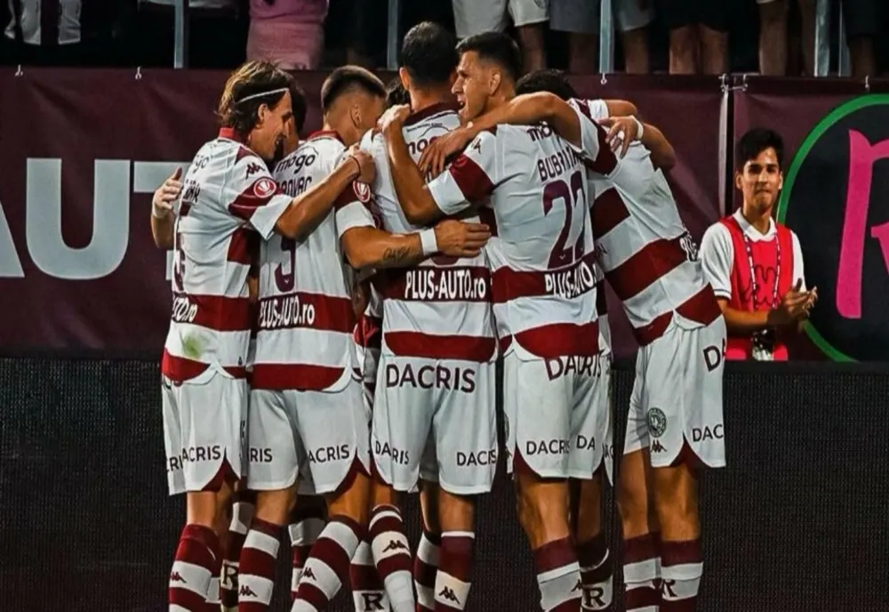 Rapid a învins Petrolul în deplasare. Dobre și Moruțan au adus victoria
