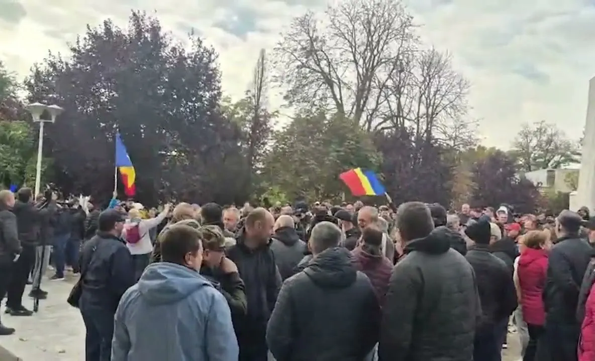 Protest la SIDEX Galați: angajații nu și-au primit salariile de 6 luni