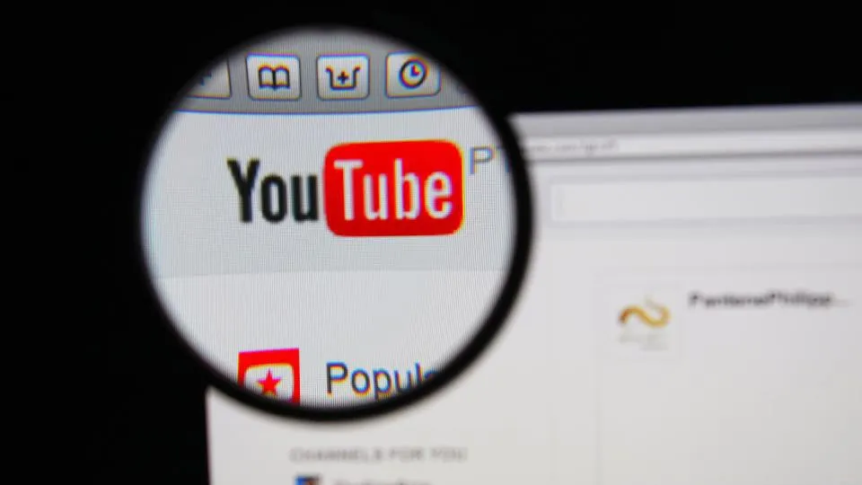 Sfârșitul căutărilor clasice pe YouTube? Noua funcție AI schimbă totul