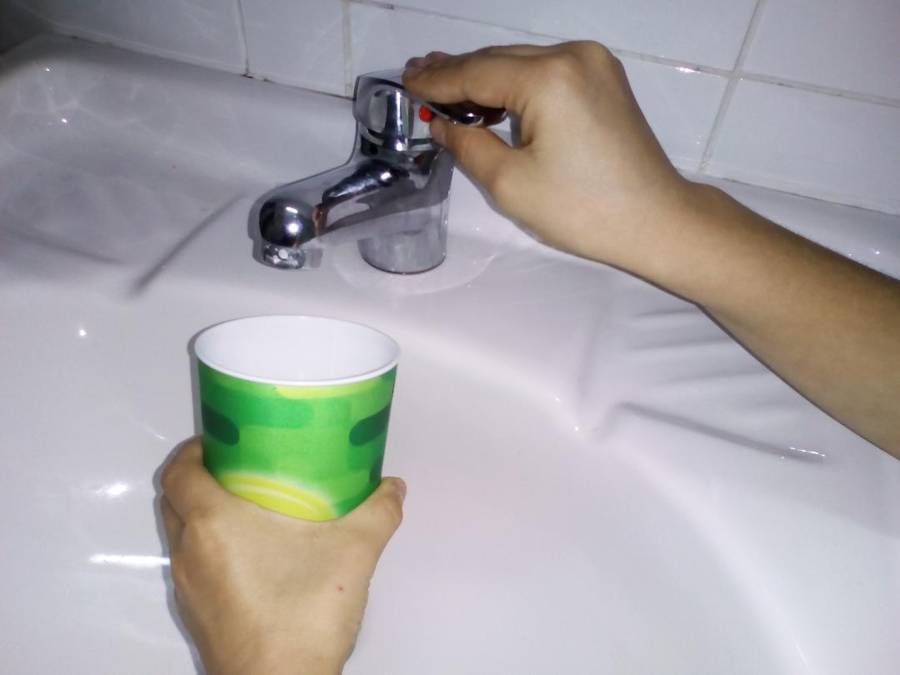 Gălăţenii din 11 cartiere au rămas miercuri fără apă potabilă