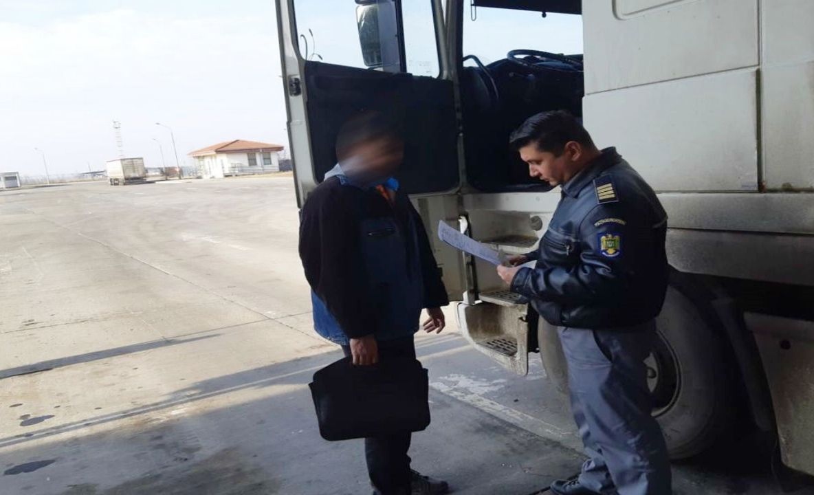Încă un certificat de transportator fals depistat la frontiera gălăţeană