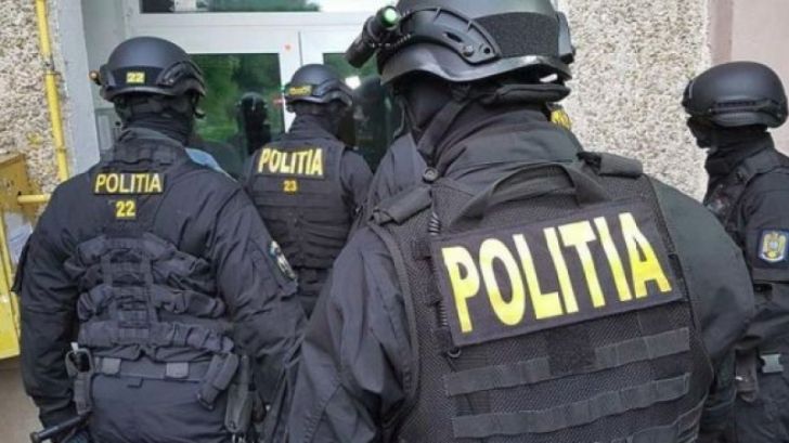 Tecucean prins la volanul unei mașini cu numere false