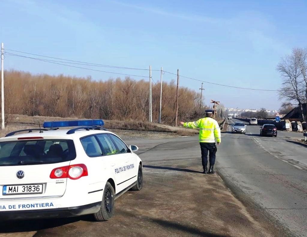 Infracțiuni la regimul circulației rutiere, depistate de polițiștii gălăţeni