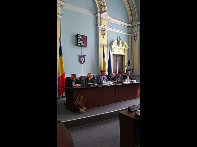 Incendiu în desfăşurare în incinta Zonei Libere Galaţi