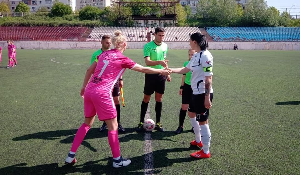 Fotbalistele de la Universitatea Galaţi, învinse în minutul 92