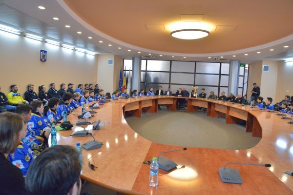 Gălăţenii au pierdut meciul al treilea al finalei de hochei