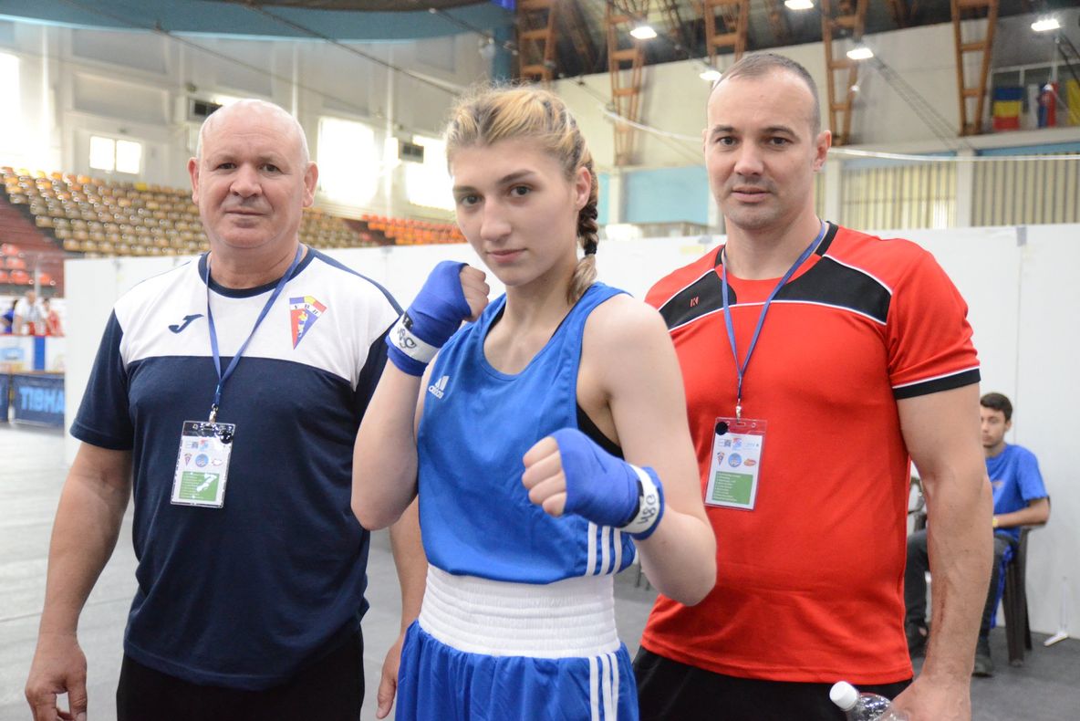 Cinci români şi-au asigurat medalii la Europenele de box pentru juniori