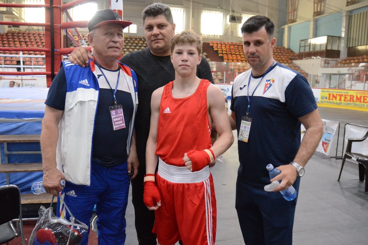România va avea opt medaliaţi la Europenele de box pentru juniori