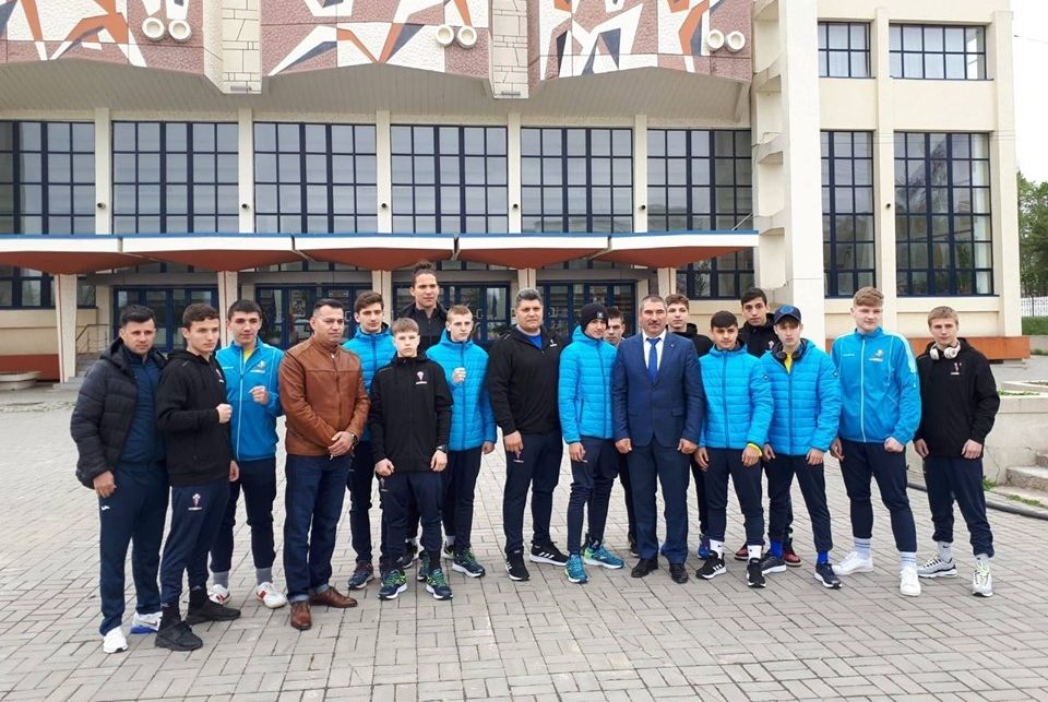 Campionatul European de box pentru juniori începe vineri la Galaţi