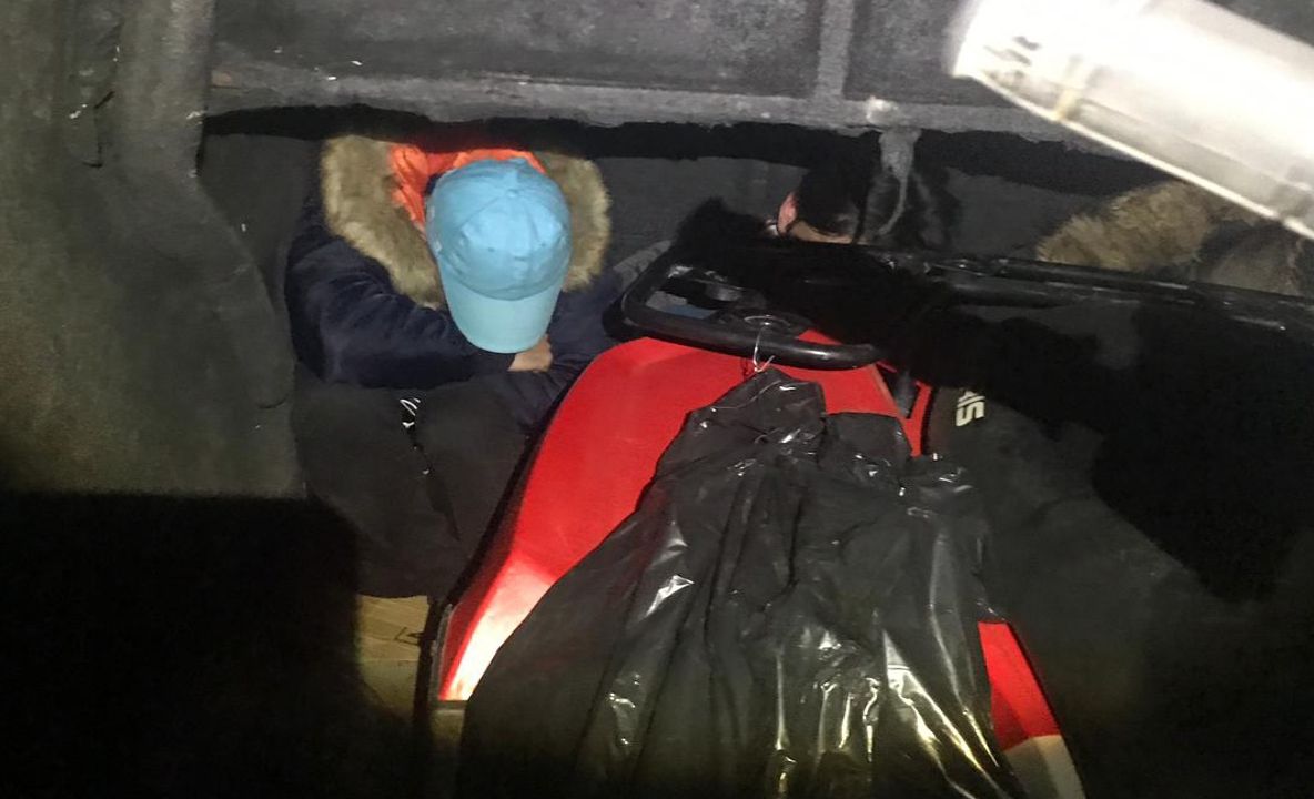 A picat o reţea care îi trecea graniţa ilegal pe solicitanţii de azil