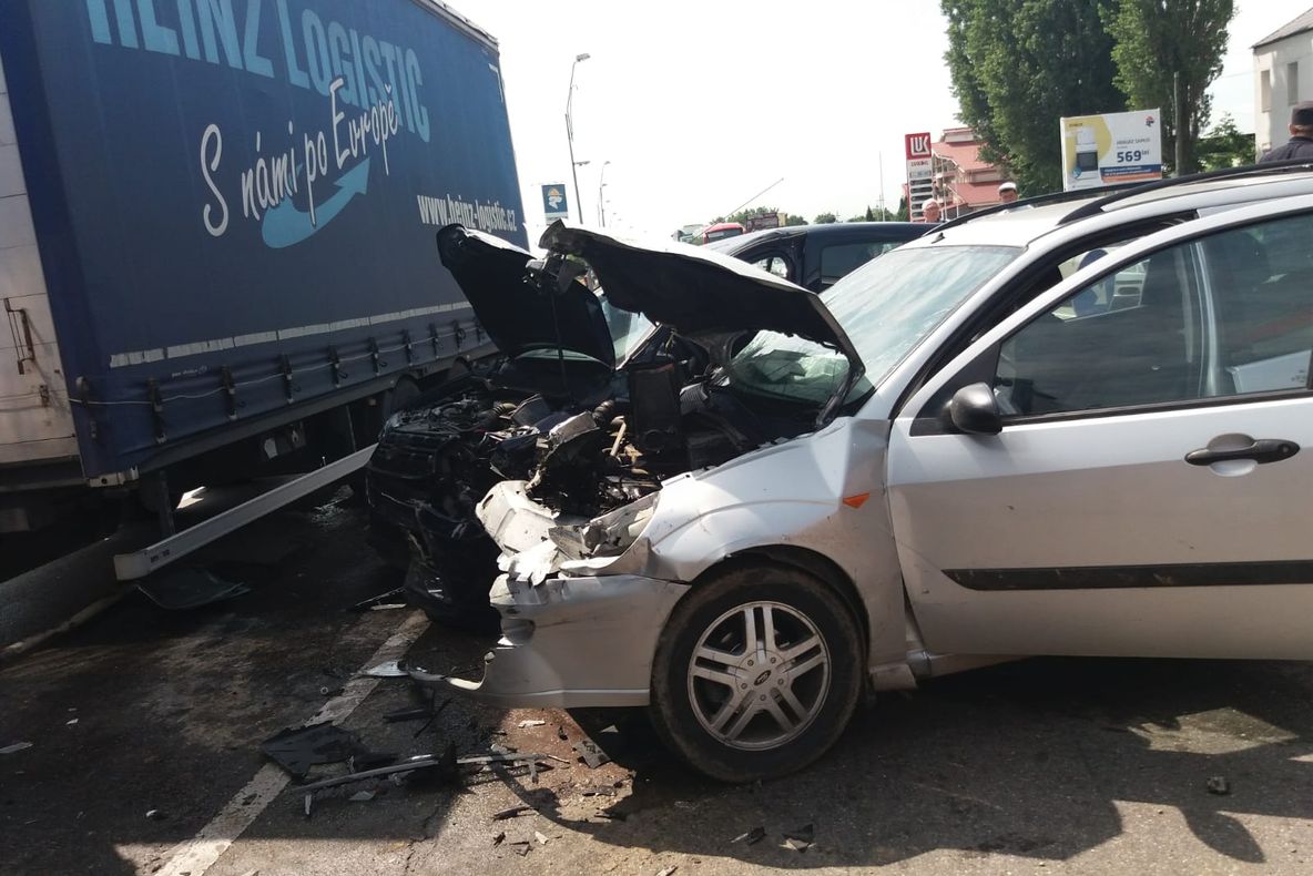 Accidentată după ce a traversat strada Brăilei prin loc nepermis